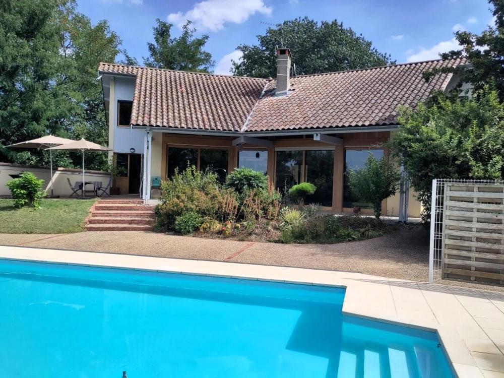 B&B Chez Frederique Et Norbert Mogneneins Kültér fotó